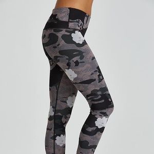 Noli Yoga Warrior Leggings